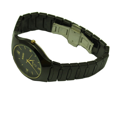 時(shí)尚與品質(zhì)的完美結(jié)合 韓國(guó)陶瓷手表低價(jià)熱銷(xiāo)